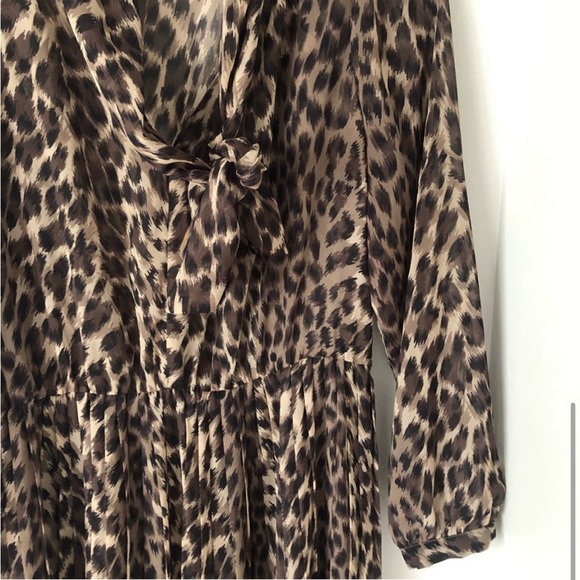 Banana Republic Leopard Midi Chiffon Dress - Picture 3 of 4